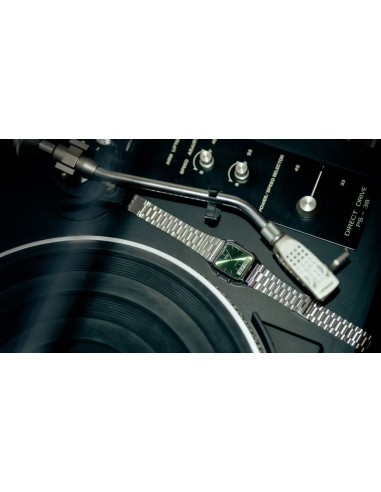 VINTAGE|NOVEDAD AQ-230EGG-2AEF