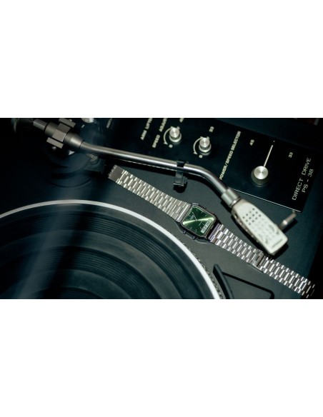 VINTAGE|NOVEDAD AQ-230EGG-2AEF