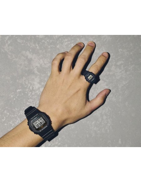 The iconic Casio digital watch, reinvented in ring format