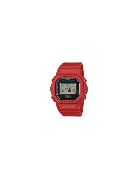 The iconic Casio digital watch, reinvented in ring format