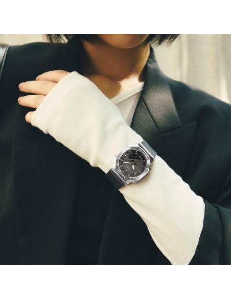 G-SHOCK GM-S2110 Watch | Octagonal Metal Design, Elegance and Resistance