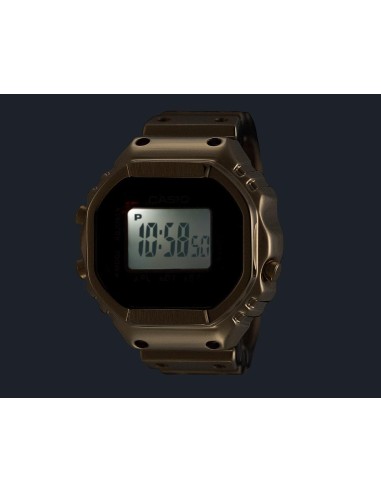 Reloj digital tipo anillo Casio en acero inoxidable dorado