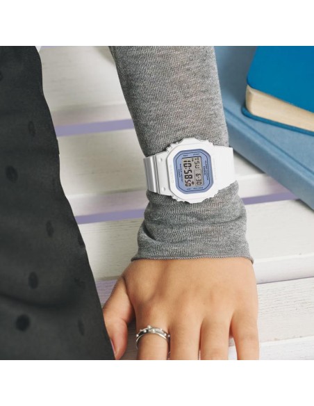 Reloj BABY-G BGD-565SC: estilo balletcore resistente y elegante