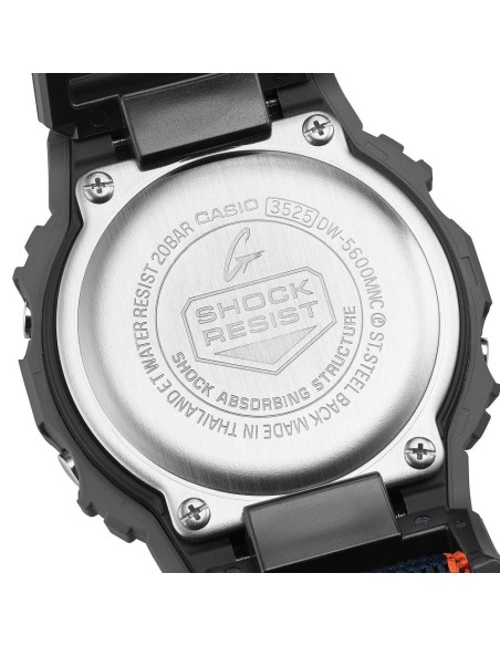 G-SHOCK DW-5600MNC: comodidad extrema con correa de tela