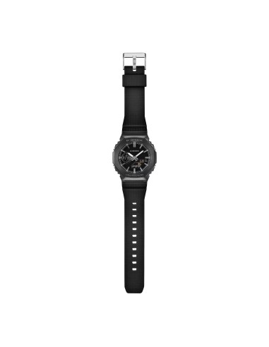 GM-2100LXB LUXE BLACK: a G-SHOCK watch with a sophisticated design, featuring a black metal bezel, gold detailing and a minimali