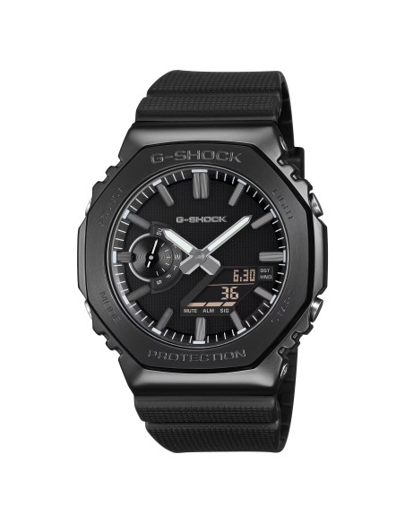 GM-2100LXB LUXE BLACK: a G-SHOCK watch with a sophisticated design, featuring a black metal bezel, gold detailing and a minimali
